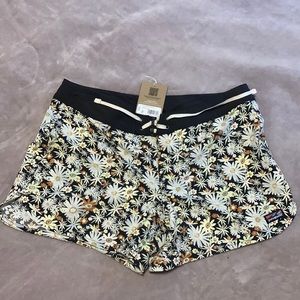 Patagonia women’s shorts new with tags